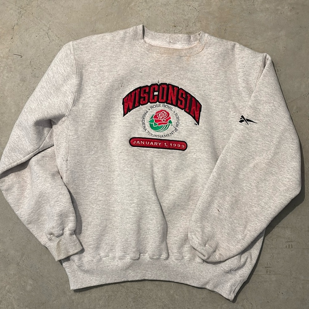 Wisconsin Grey Reebok sweatsh